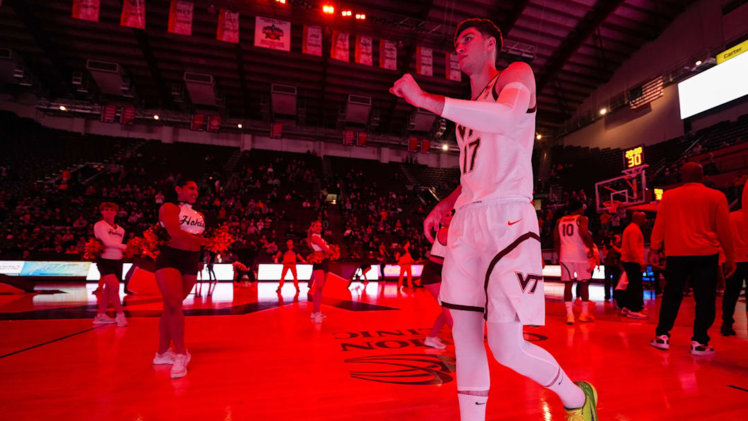 Neoklis Avdalas being introduced as a starter. Neoklis Avdalas being introduced as a starter.