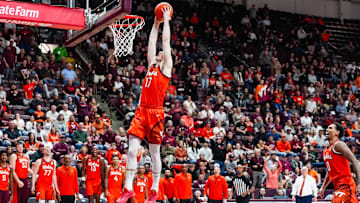 Neoklis Avdalas dunks the ball against Charlotte.