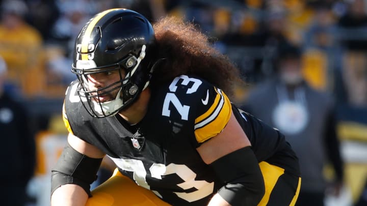 Nov 12, 2023; Pittsburgh, Pennsylvania, USA; Pittsburgh Steelers guard Isaac Seumalo (73) at the line of scrimmage against the Green Bay Packers during the second quarter at Acrisure Stadium. Mandatory Credit: Charles LeClaire-USA TODAY Sports