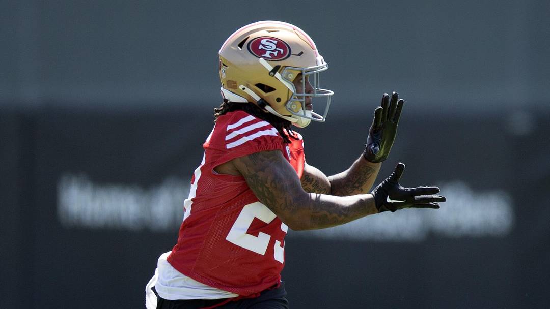 San Francisco 49ers running back Jordan James (29)