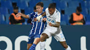 Lucas Esteves será titular na lateral esquerda