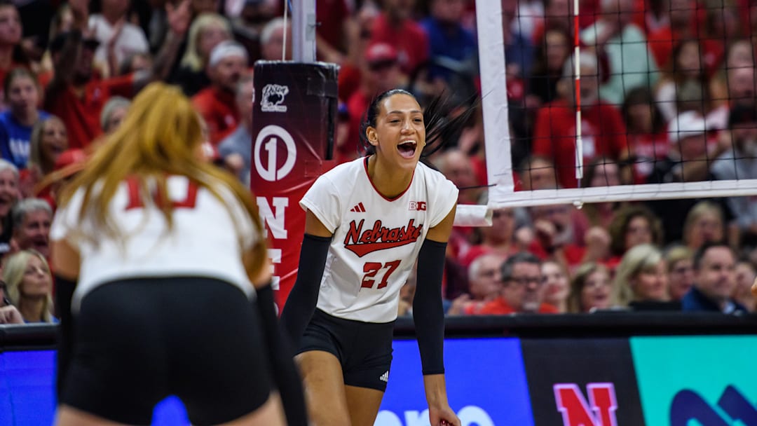 Harper Murray celebrates a point against Creighton.