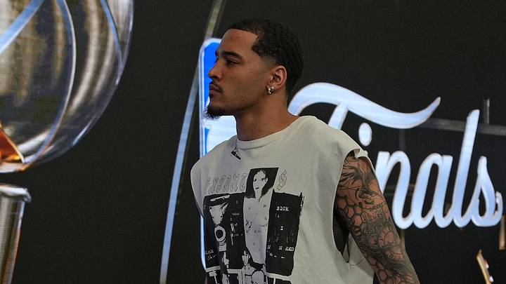 Jun 3, 2026; San Antonio, Texas, USA; New York Knicks forward Jeremy Sochan (20) enters the arena for game one of the 2026 NBA Finals at Frost Bank Center. Mandatory Credit: Daniel Dunn-Imagn Images