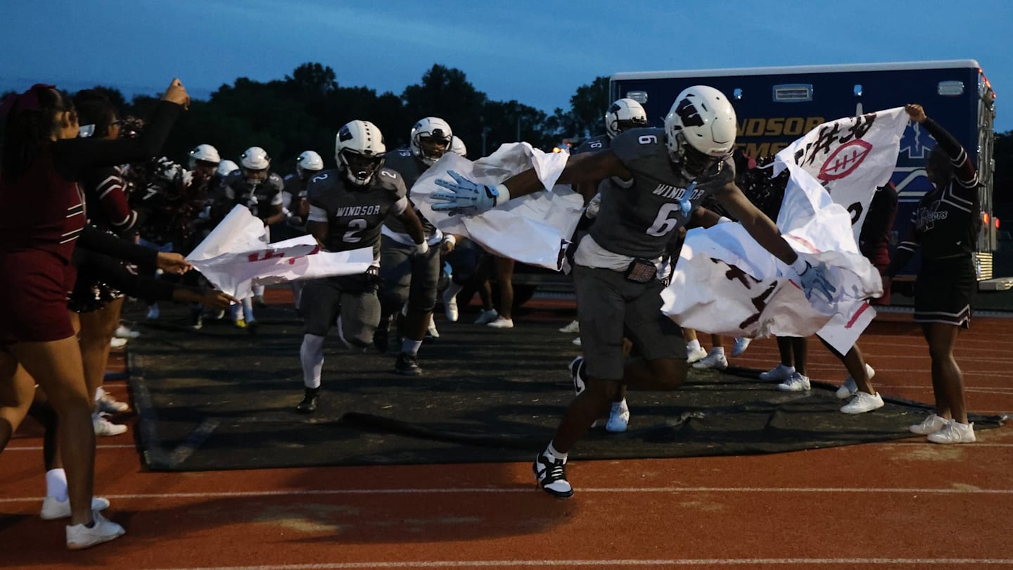 Top 10 Connecticut high school football rankings (10/21/2024)