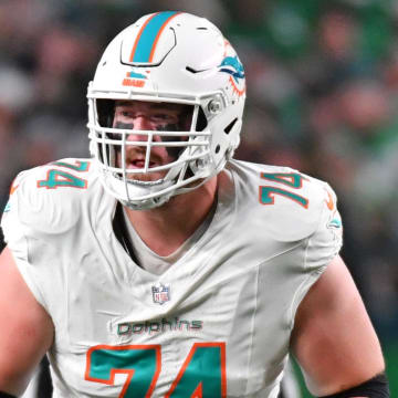 Offensive tackle Liam Eichenberg during the game against the Philadelphia Eagles at Lincoln Financial Field in 2023.
