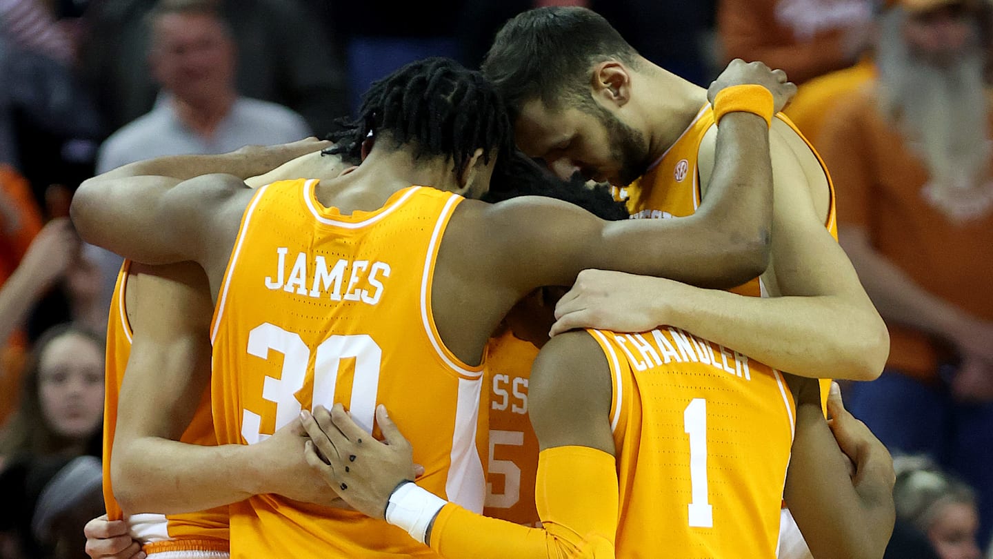 Tennessee vs Arkansas Prediction & Pick for NCAA Basketball Game From