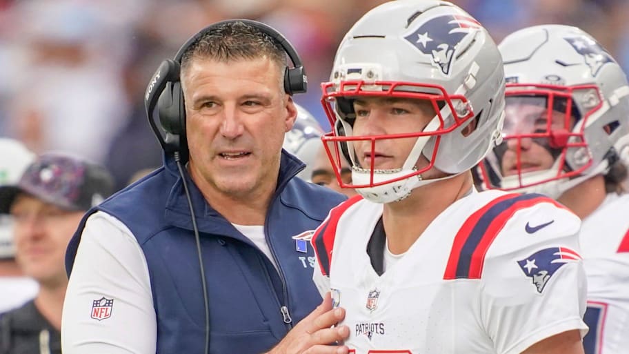 New England Patriots coach Mike Vrabel and quarterback Drake Maye
