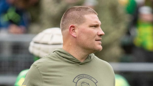 Oregon Ducks Dan Lanning Kirk Ferentz Kinnick Stadium Dante Moore Iowa Hawkeyes Penn State Big Ten College Football Playoff 