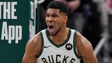 New York Knicks v Milwaukee Bucks