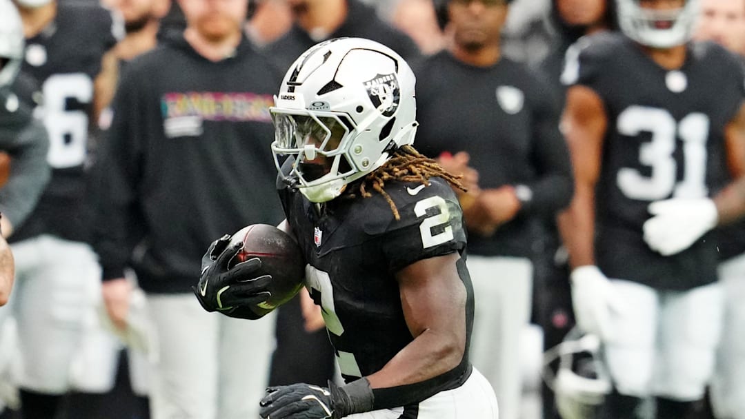 Oct 12, 2025; Paradise, Nevada, USA; Las Vegas Raiders running back Ashton Jeanty (2) runs the ball during the first half against the Tennessee Titans at Allegiant Stadium. Mandatory Credit: Stephen R. Sylvanie-Imagn Images Oct 12, 2025; Paradise, Nevada, USA; Las Vegas Raiders running back Ashton Jeanty (2) runs the ball during the first half against the Tennessee Titans at Allegiant Stadium. Mandatory Credit: Stephen R. Sylvanie-Imagn Images