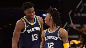 Ja Morant y Jaren Jackson brillaron ante Warriors