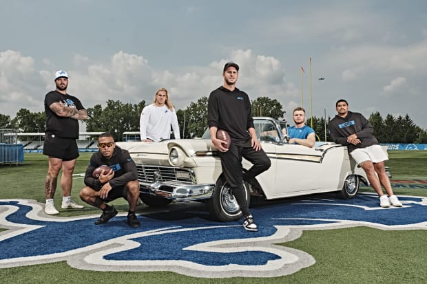 detroit-lions-sports-illustrated-car