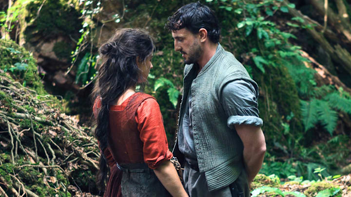 Jessie Buckley and Paul Mescal in ‘Hamnet’