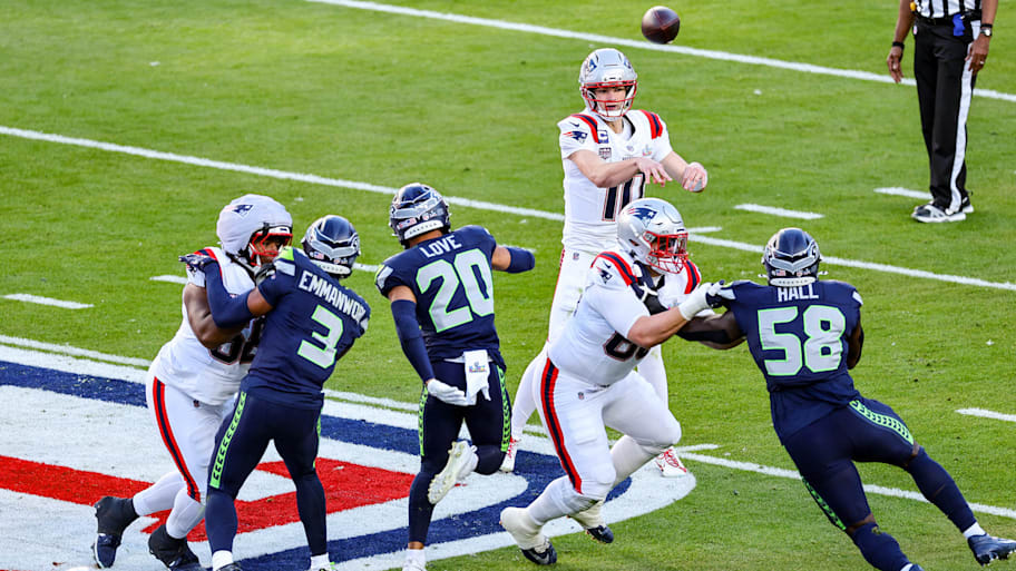 Drake Maye struggled against Seattle's stout defense in the Super Bowl.