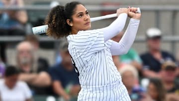 2022 OU softball graduate Jocelyn Alo bats as a member of the New York Yankees during the 2025 MLB Home Derby X at Principal Park on Aug. 30, 2025 in Des Moines, Iowa.