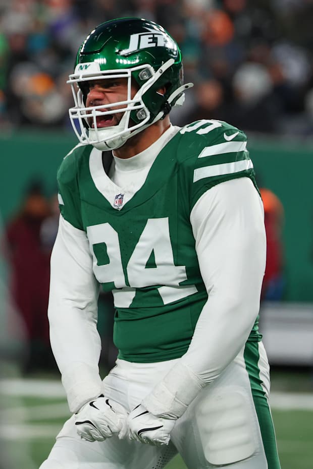 New York Jets defensive end Solomon Thomas reacts after making a tackle against the Miami Dolphins. 
