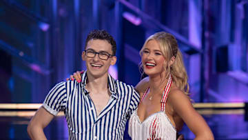 ÒPremiere - 3301Ó Ð ÒDancing with the StarsÓ returns for an all-new star-studded season! Co-hosted by Alfonso Ribeiro and Julianne Hough, the series returns for season 33, featuring 13 new celebrities who are ready to hit the ballroom floor. TUESDAY, SEPT. 17 (8:00-10:00 p.m. EDT/PDT, 7:00-9:00 p.m. CDT), on ABC. (Disney/Eric McCandless)
STEPHEN NEDOROSCIK, RYLEE ARNOLD