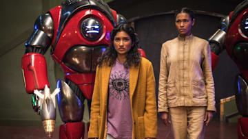 Season 2 of Doctor Who begins with the simple but effective episode "The Robot Revolution."
