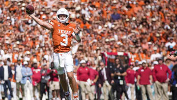 Texas Longhorns quarterback Quinn Ewers (3) passes for the touchdown against Oklahoma Sooners.