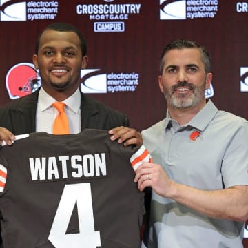 Cleveland Browns quarterback Deshaun Watson, center, poses for a portrait with general manager Andrew Berry, left, and head coach Kevin Stefanski during Watson's introductory press conference at the Cleveland Browns Training Facility on Friday.

Watsonpress 11

Syndication Akron Beacon Journal