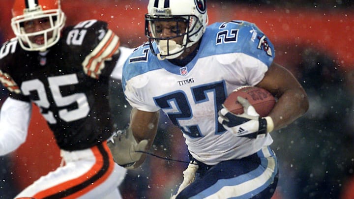 Running back Eddie George (27), in action against Cleveland Browns in Cleveland, Ohio, on Dec. 17, was the Tennessee Titans' leading rusher for 2000 with 1,509 yards on 403 carries with 14 rushing touchdowns.