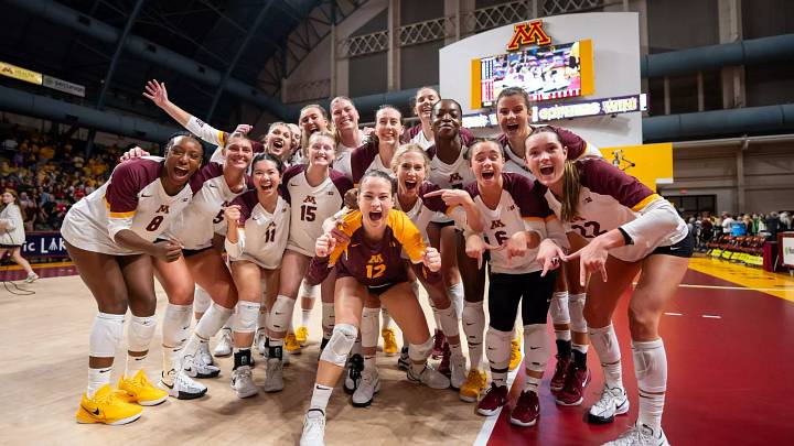 Gophers volleyball upsets No. 7 Wisconsin in Big Ten opener