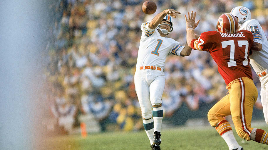 The Dolphins still won 14–7, despite Garo Yepremian's gaffe.
