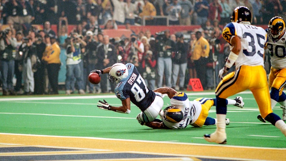 The Rams narrowly defeated the Titans 23–16 in Super Bowl XXXIV thanks to a timely tackle.