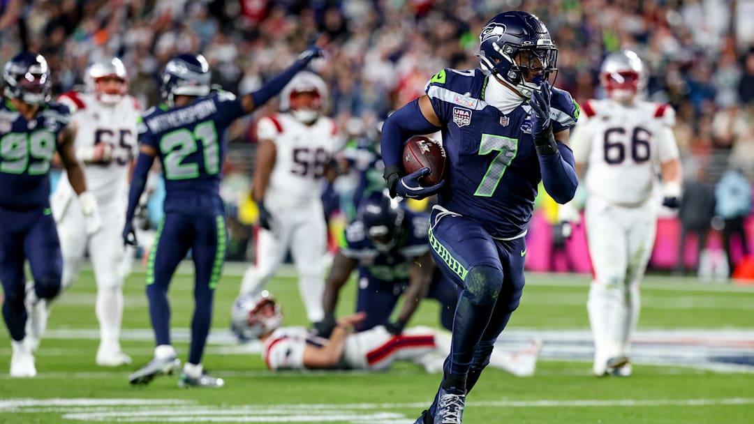 Uchenna Nwosu’s Super Bowl pick-six was a key play in the Seahawks’ season. 