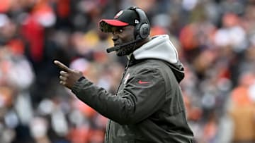 Tampa Bay Buccaneers v Cleveland Browns