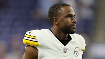 Pittsburgh Steelers v Indianapolis Colts