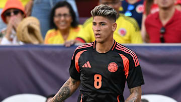 Alvo do Flamengo, Carrascal é destaque na Seleção da Colômbia