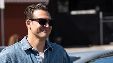 9-1-1 - ÒInvisibleÓ - After the 118 responds to several calls from the same person, Hen steps in to offer them advice. Meanwhile, Eddie confronts his parents and takes a big step in his relationship with his son. THURSDAY, APRIL 3 (8:00-9:00 p.m. EDT), on ABC. (Disney/Christopher Willard)
RYAN GUZMAN