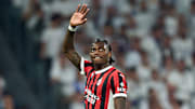 Rafael Leão teve grande atuação na vitória do Milan contra o Real Madrid