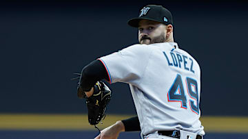 Miami Marlins v Milwaukee Brewers