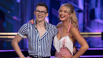 ÒPremiere - 3301Ó Ð ÒDancing with the StarsÓ returns for an all-new star-studded season! Co-hosted by Alfonso Ribeiro and Julianne Hough, the series returns for season 33, featuring 13 new celebrities who are ready to hit the ballroom floor. TUESDAY, SEPT. 17 (8:00-10:00 p.m. EDT/PDT, 7:00-9:00 p.m. CDT), on ABC. (Disney/Eric McCandless)
STEPHEN NEDOROSCIK, RYLEE ARNOLD