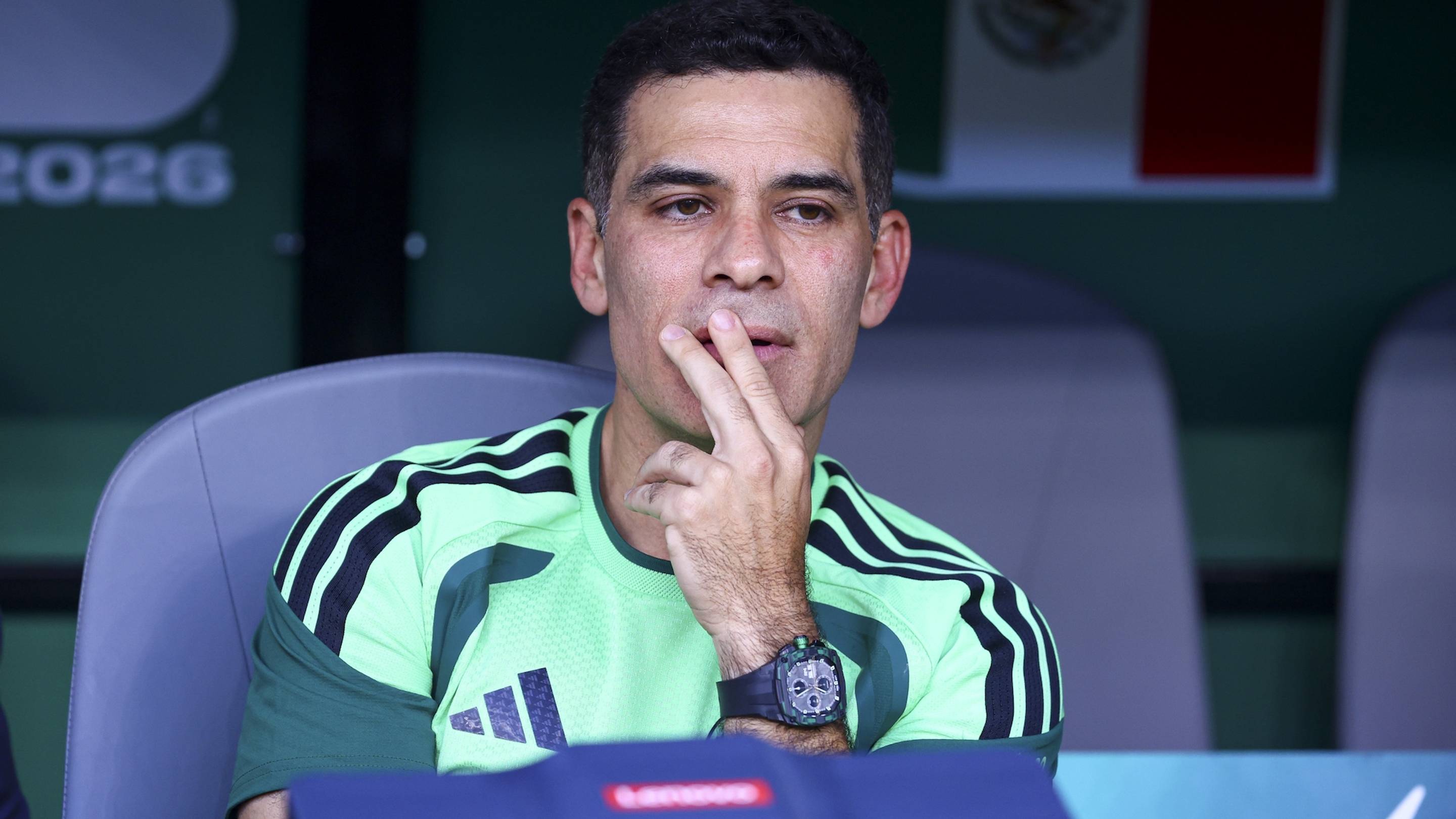 Rafa Márquez rejuvenece dos años al Tri en su primera convocatoria
