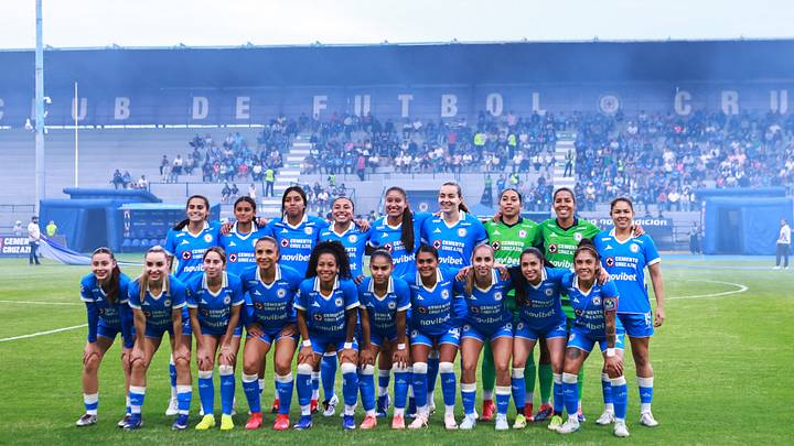Jugadoras de Cruz Azul Femenil fueron insultadas luego de caer por goleada ante América. Jugadoras de Cruz Azul Femenil fueron insultadas luego de caer por goleada ante América.