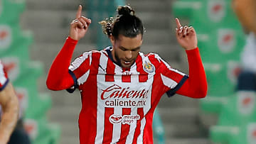 Cade Cowell abrió el camino para que Chivas venciera en la Comarca