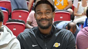 Deandre Ayton, Los Angeles Lakers