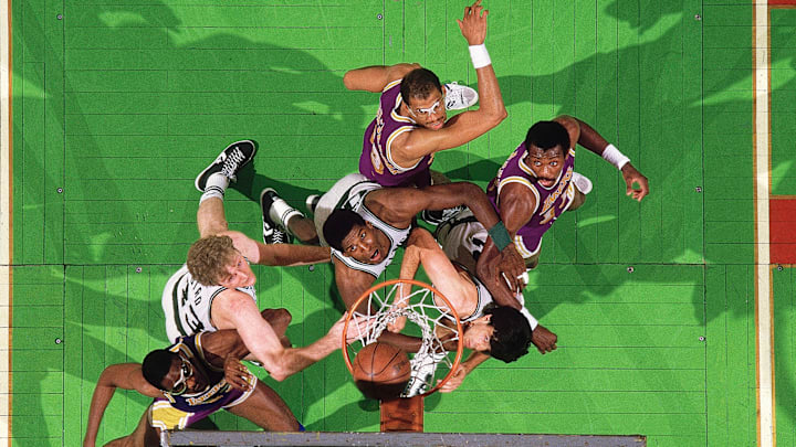 The Los Angeles Lakers beat the Boston Celtics for the first time in NBA Finals history in 1985. The Los Angeles Lakers beat the Boston Celtics for the first time in NBA Finals history in 1985.