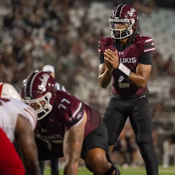 Southern Illinois quarterback DJ Williams