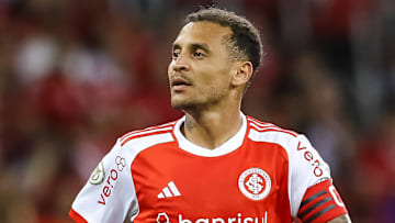Alan Patrick é uma das referências no elenco do Inter