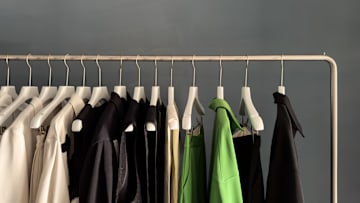 To hang or not to hang, that is the question. 