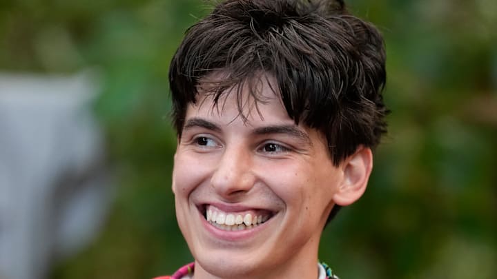 “Epic Party” – 24 returning players are abandoned on the islands of Fiji for a monumental 50th season, with the chance to win $1 million. The theme of the season, “In the Hands of the Fans,” quickly materializes as decisions from the fan vote swiftly and forcefully impact the game in Survivor 50. Photo: Robert Voets/CBS ©2025 CBS Broadcasting, Inc. All Rights Reserved.
