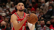 Zach LaVine no tiene daños graves en la rodilla