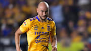 Carlos González