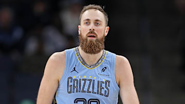 Former Memphis Grizzlies center Jay Huff (30) during a game against the Phoenix Suns.