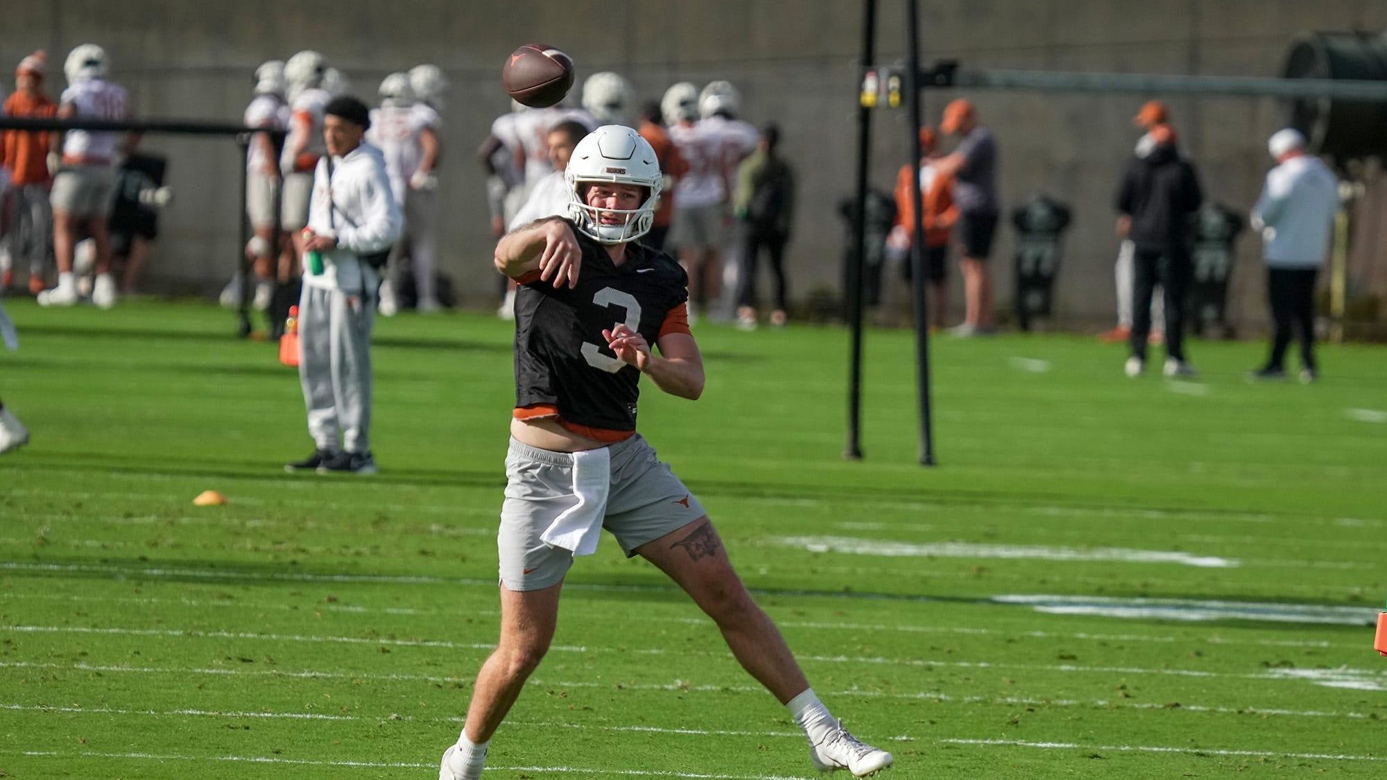 Texas Longhorns Embrace New In-Helmet Communication System for College Football