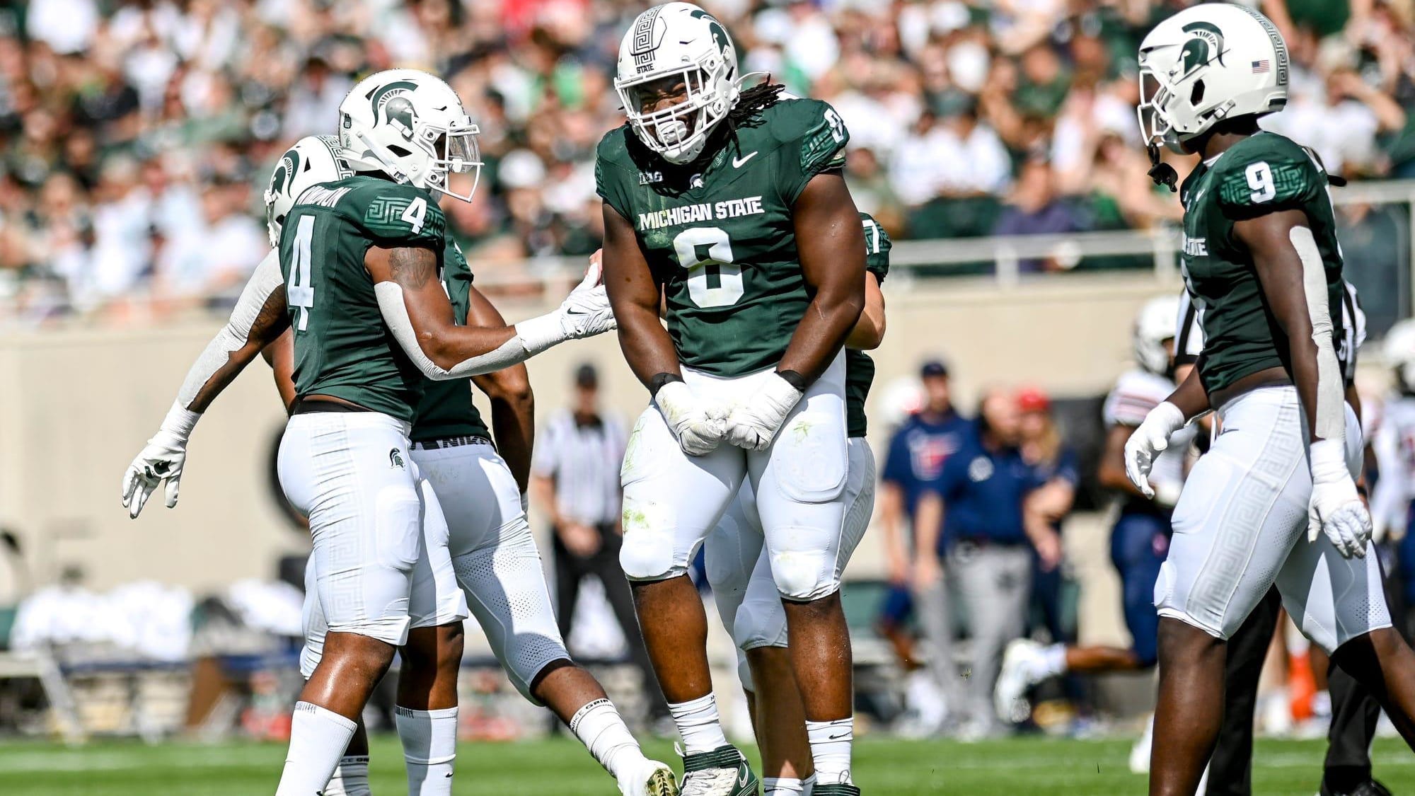 Former Michigan State DL Simeon Barrow Commits to Miami (FL)